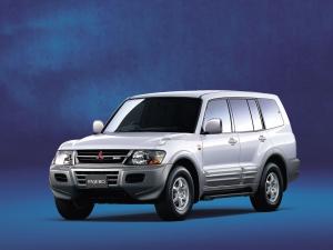 Mitsubishi Pajero LongExceed III 1999 года